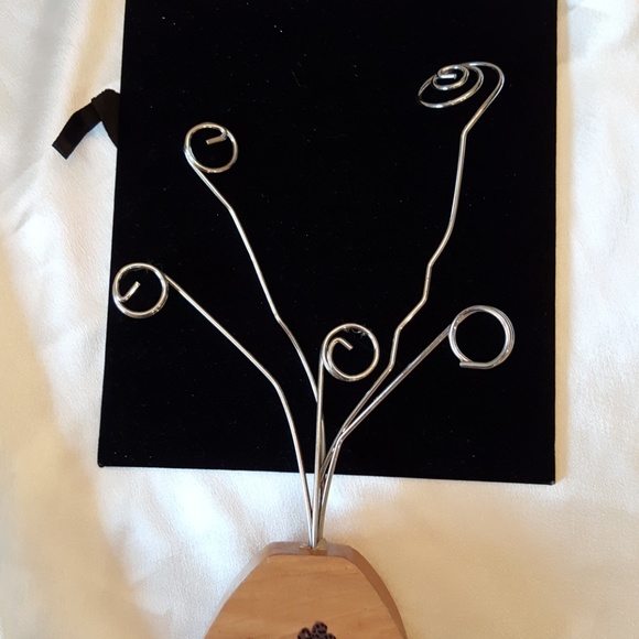 Picture holder - Picture 2 of 2